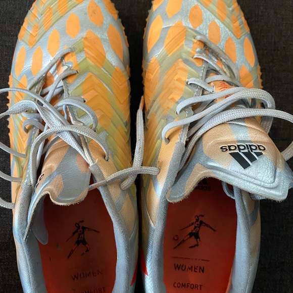 adidas Predator Instinct Womens edition size 7.5US - Picture 5 of 7